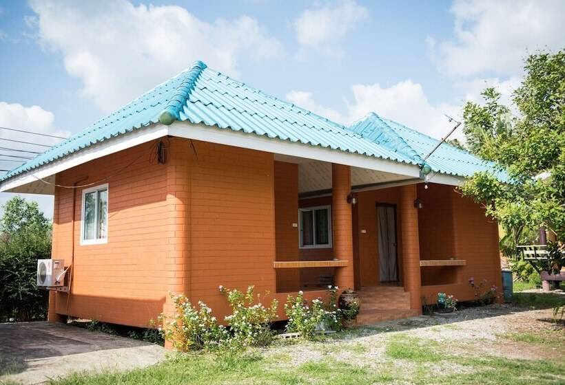 هتل Baanngau 3 Season Resort