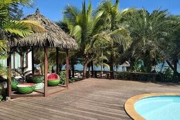 هتل Sugar Palm Resort