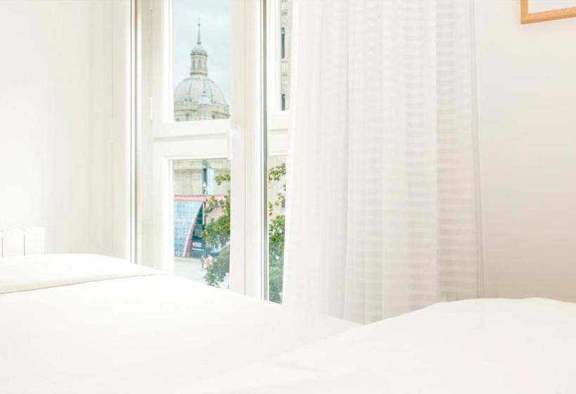 Apartamentos Sabinas El Pilar