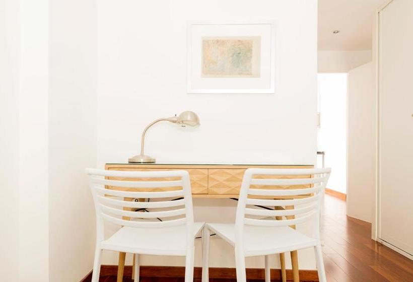 Apartamentos Sabinas El Pilar