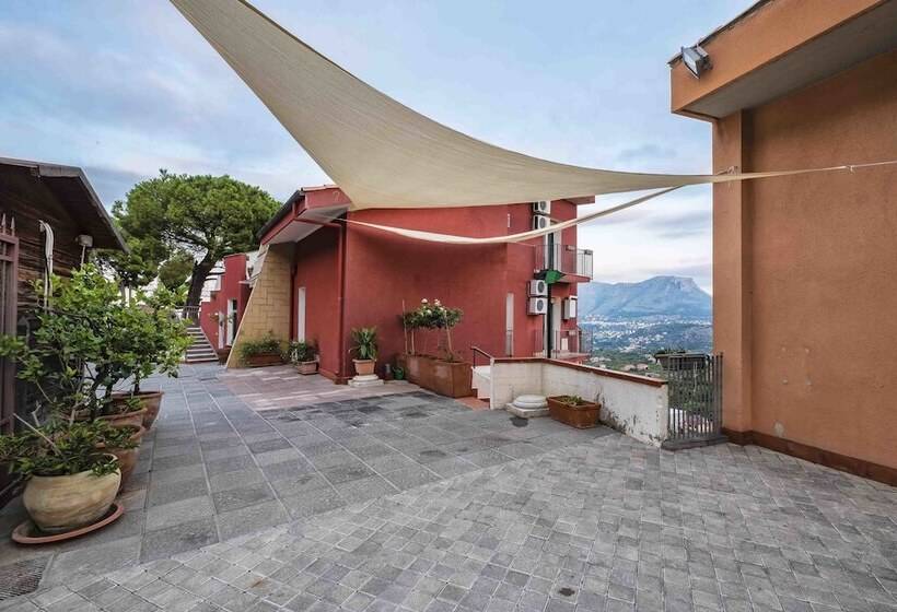 تختخواب و صبحانه Casa Rossa