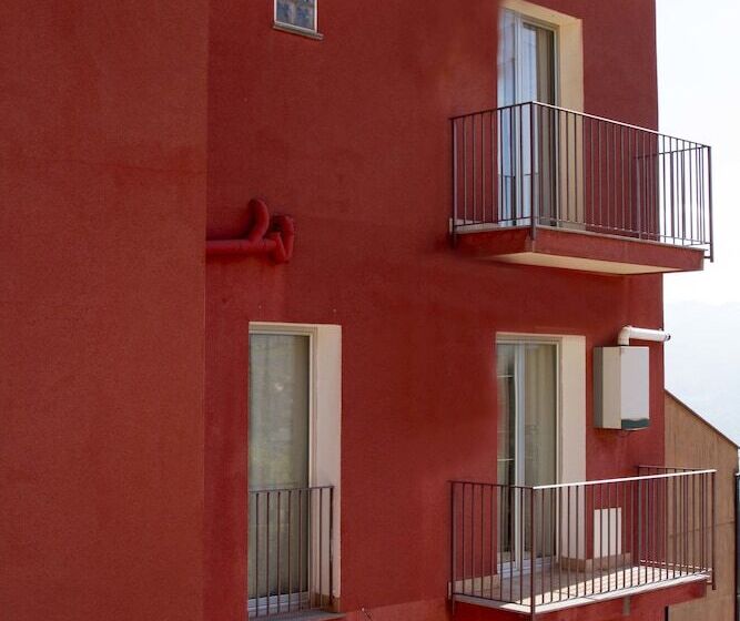 تختخواب و صبحانه Casa Rossa