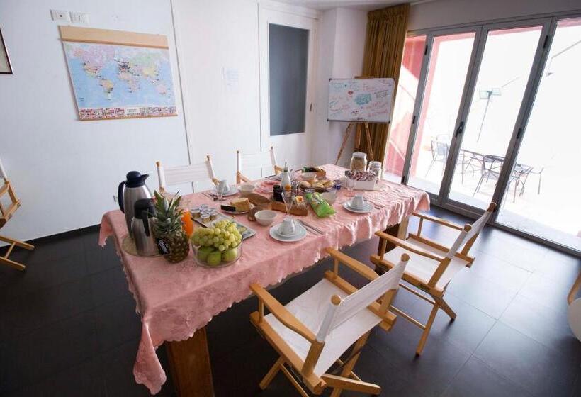تختخواب و صبحانه Casa Rossa