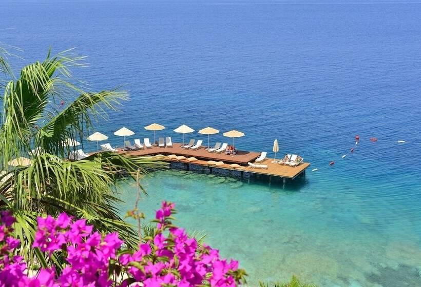 هتل Swissôtel Living Bodrum