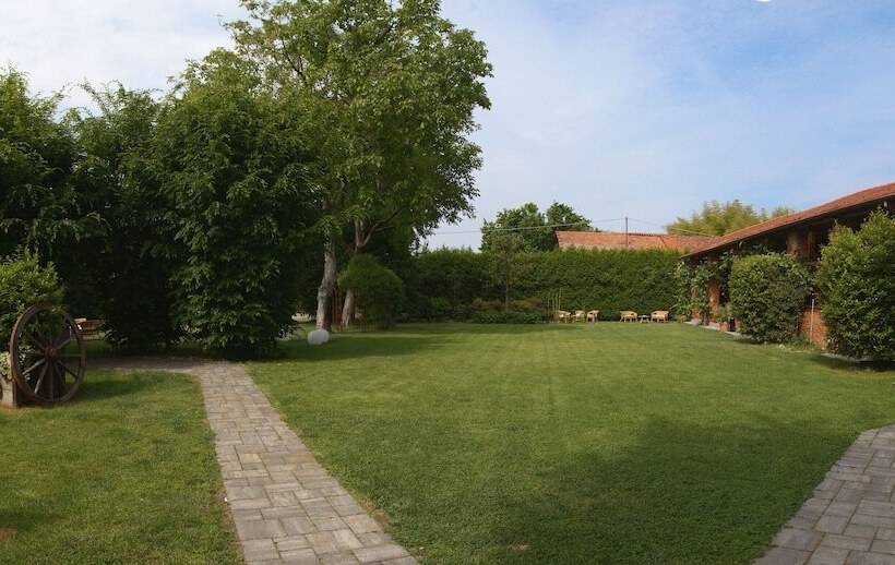 فندق Al Castello Resort