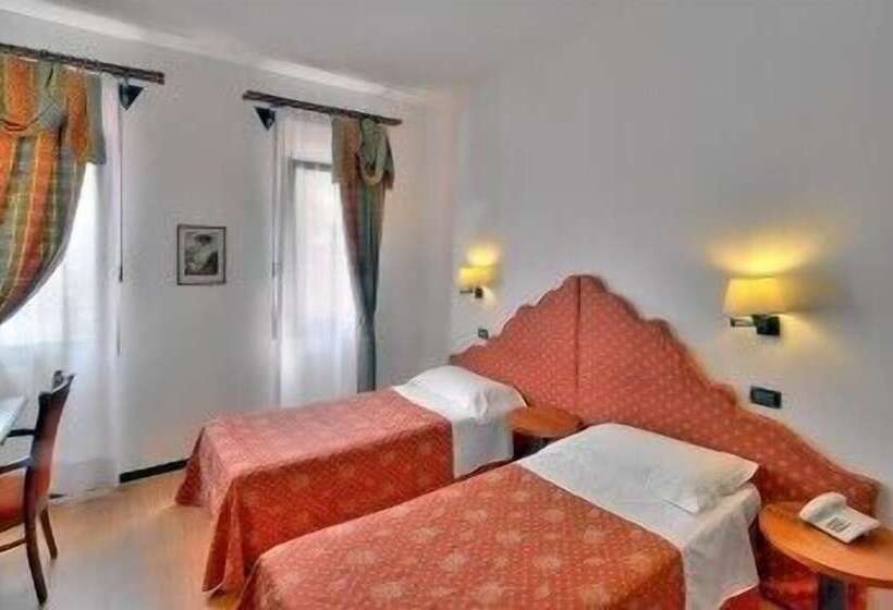 فندق Antica Locanda Il Sole