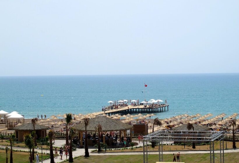 هتل Aska Lara Resort & Spa