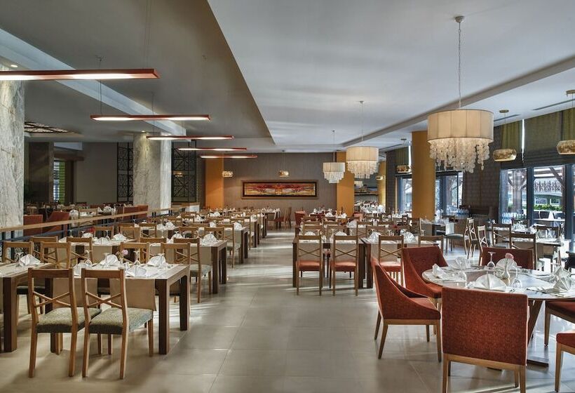 هتل Aska Lara Resort & Spa