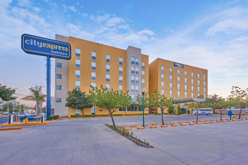 هتل City Express By Marriott Irapuato Norte