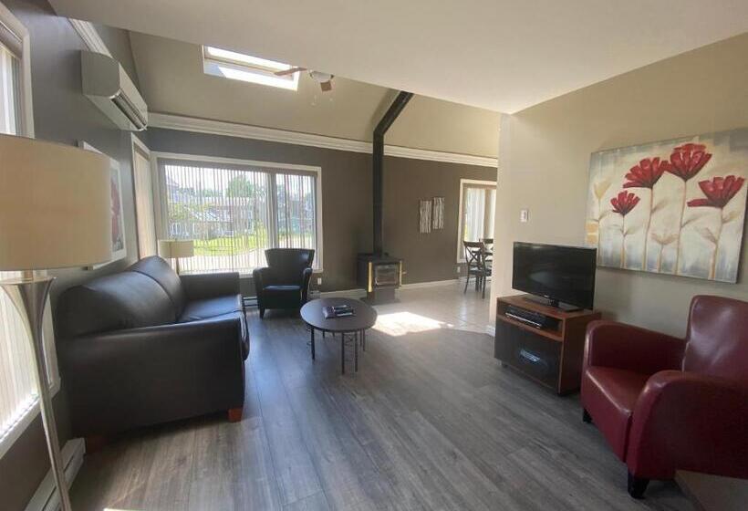 هتل Condos Vacances Msa Avec Piscine Et Spas Exterieurs Gratuits 4 Saisons!!