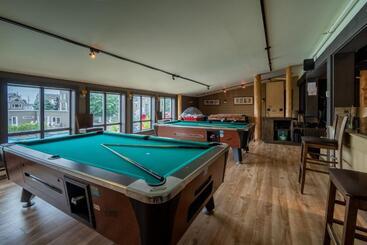 هتل Condos Vacances Msa Avec Piscine Et Spas Exterieurs Gratuits 4 Saisons!!