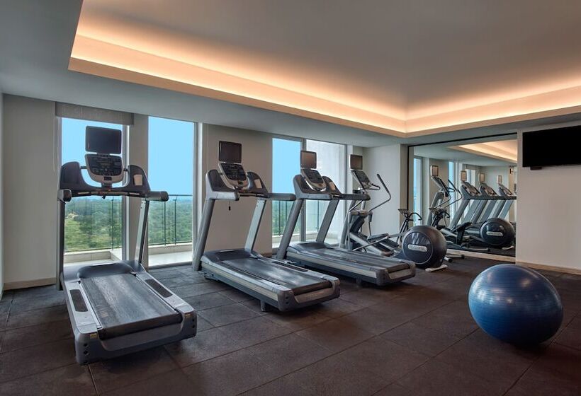 فندق Doubletree Suites By Hilton Bengaluru Outer Ring Road