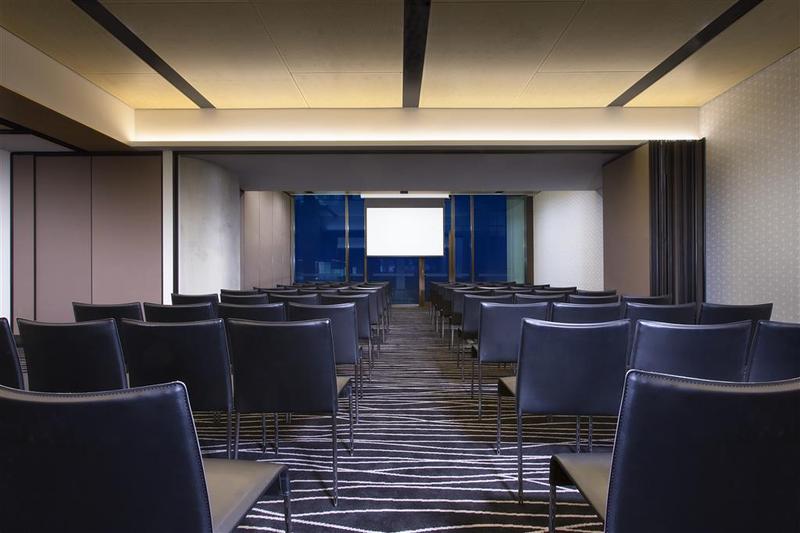 هتل Four Points By Sheraton Brisbane