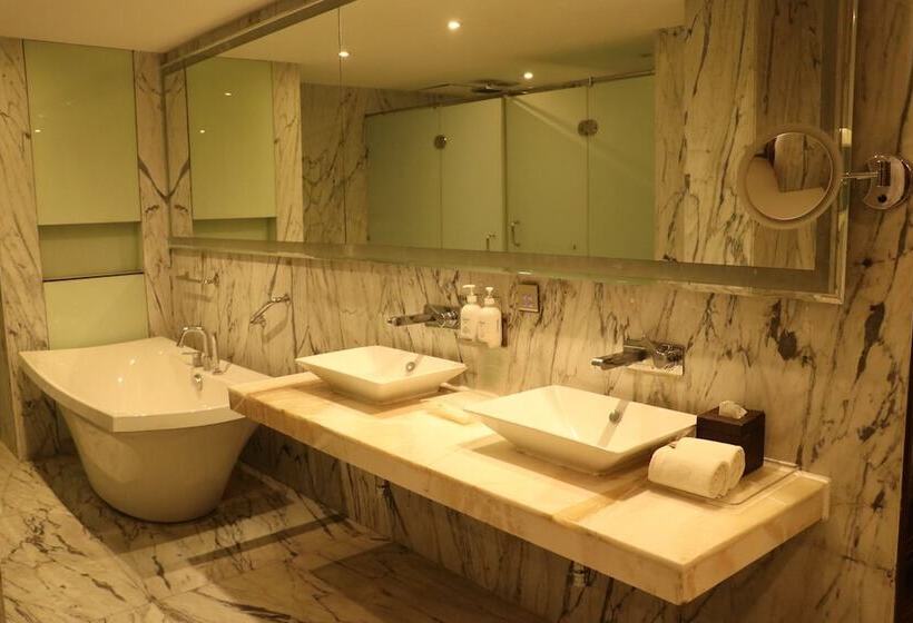 Fotos del hotel Holiday Inn Chandigarh Panchkula, An Ihg:  12