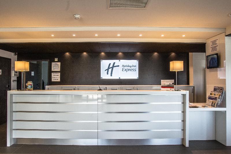 Отель Holiday Inn Express Dijon