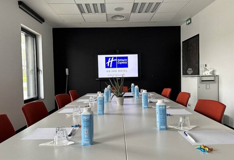 هتل Holiday Inn Express Dijon, An Ihg
