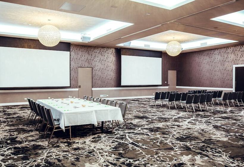 Fotos del hotel Holiday Inn Warwick Farm, An Ihg:  2