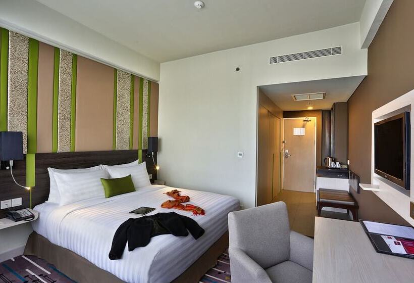 هتل Mercure Serpong Alam Sutera