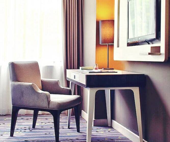 هتل Mercure Serpong Alam Sutera