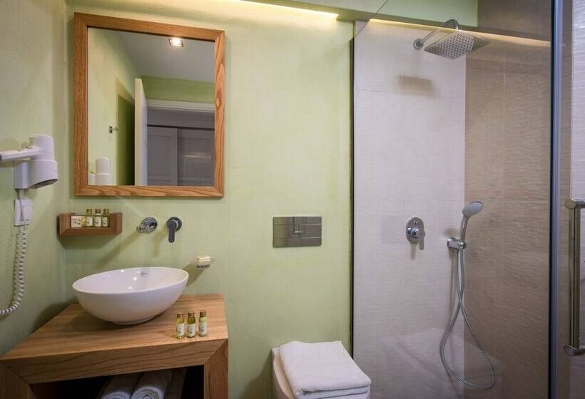 Fotos del hotel Petra Beach Hotel And Apartments:  26