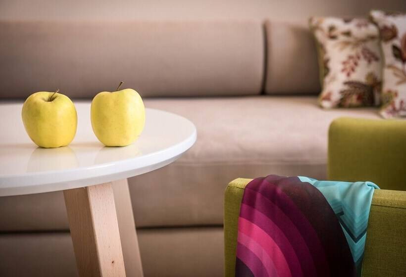 Fotos del hotel Petra Beach Hotel And Apartments:  34