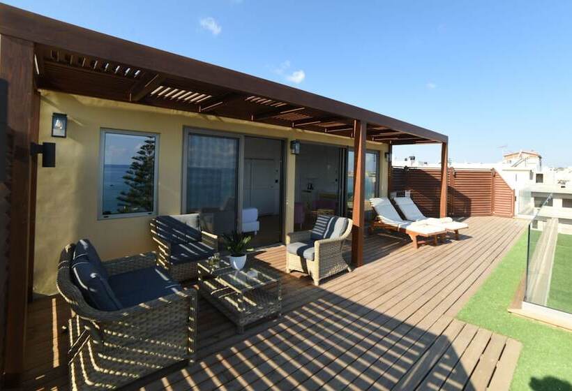 Fotos del hotel Petra Beach Hotel And Apartments:  36