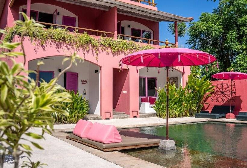 هتل Pinkcoco Uluwatu Constant Surprises & For Cool Adults Only