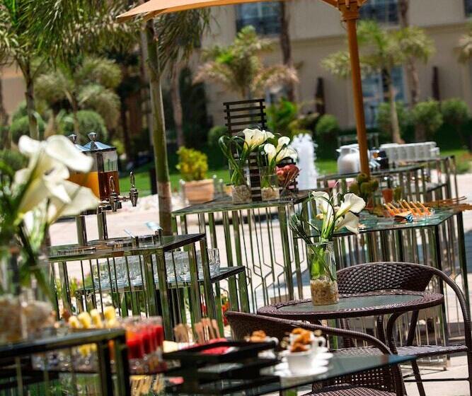 Fotos del hotel Renaissance Cairo Mirage City:  18