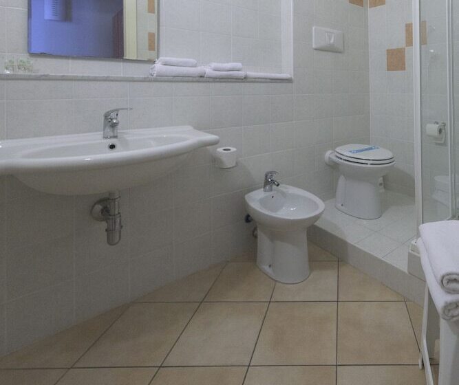 هتل Resort Isola Rossa