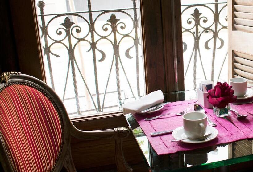 هتل San Telmo Suites