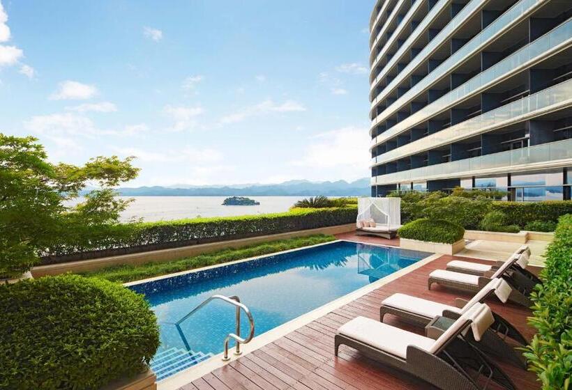 Отель Sheraton Qiandao Lake Resort