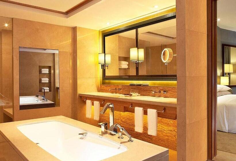 Отель Sheraton Qiandao Lake Resort