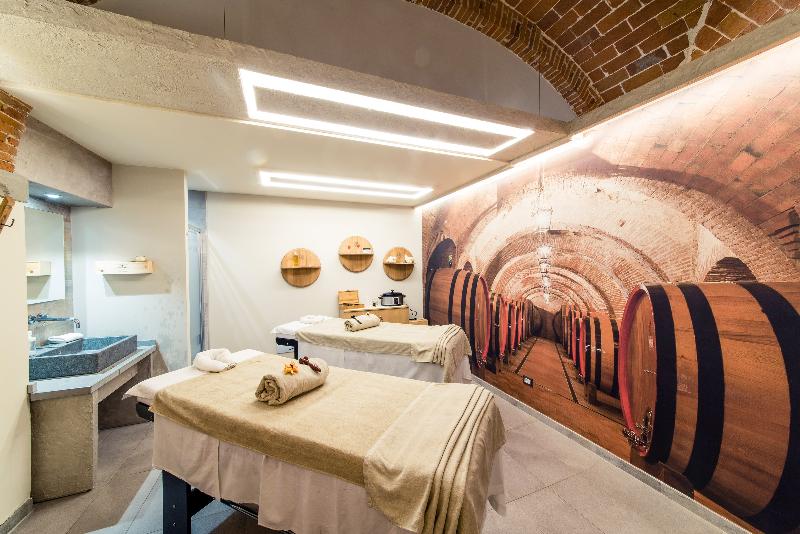 Отель Tenuta Di Artimino Meliá Collection