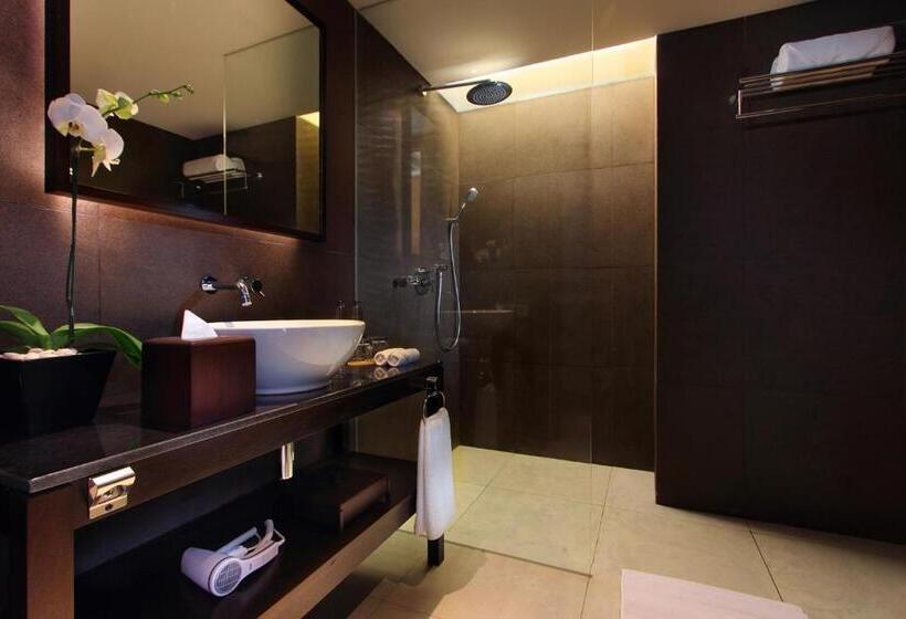 בית מלון כפרי The 1o1 Bali Fontana Seminyak