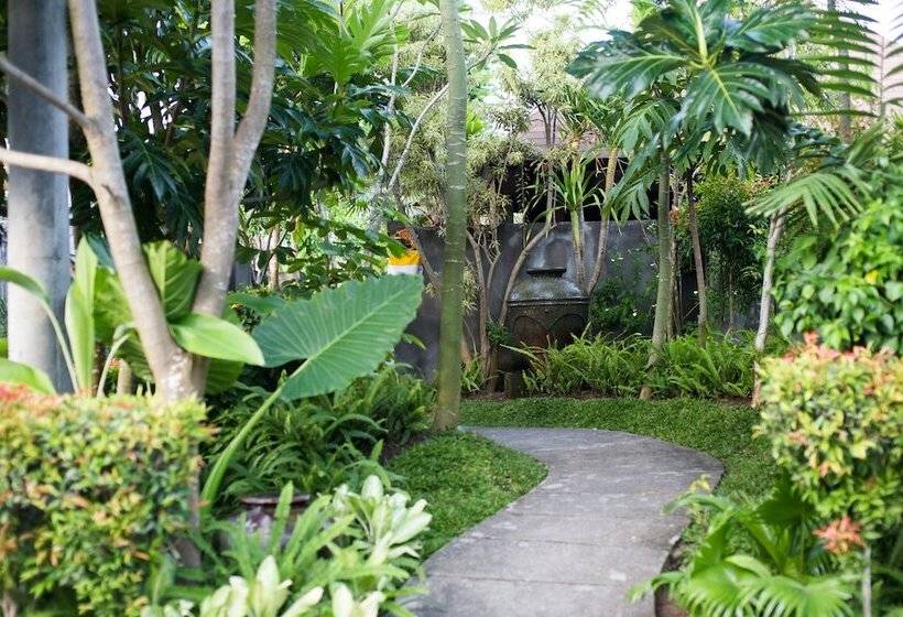 هتل The Astari Villa & Residence