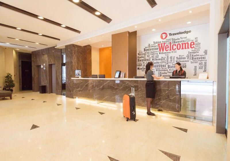 هتل Travelodge Kowloon