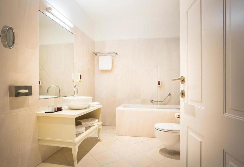 هتل Villa Amalia   Liburnia