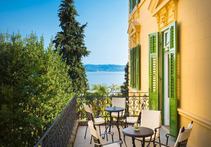 ホテル Remisens Villa Atlanta