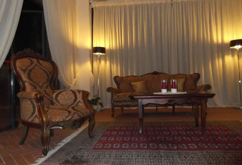 فندق Villa La Fornacina