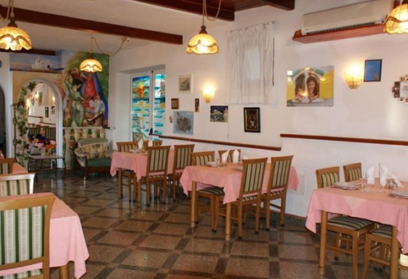 منتجع Aparthotel Villa Marinù