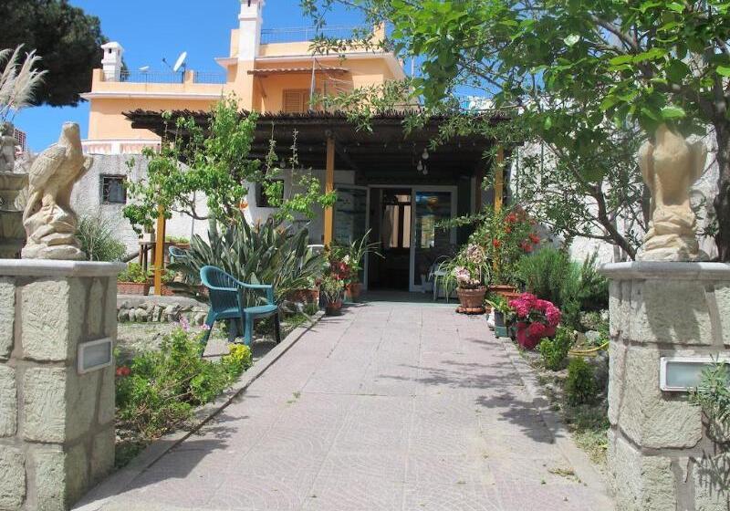 منتجع Aparthotel Villa Marinù