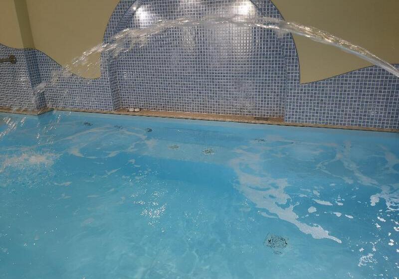 استراحتگاه Aparthotel Villa Marinù