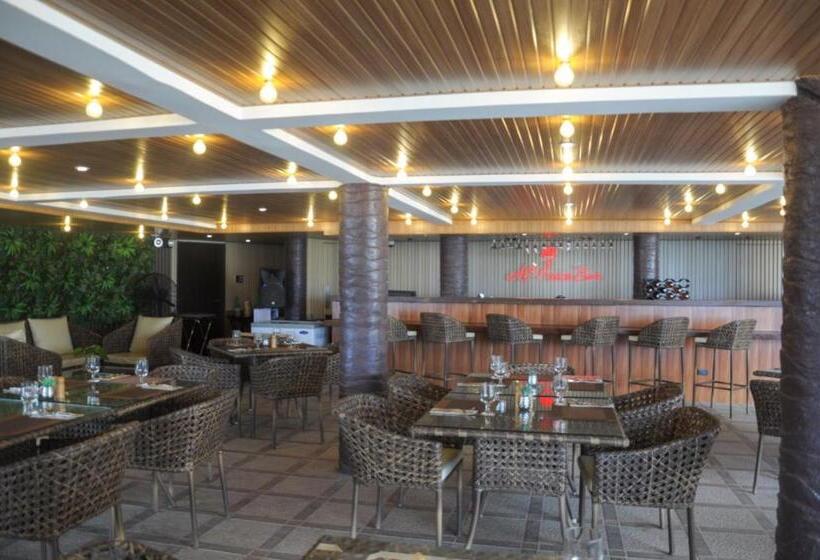 هتل Acuaverde Beach Resort