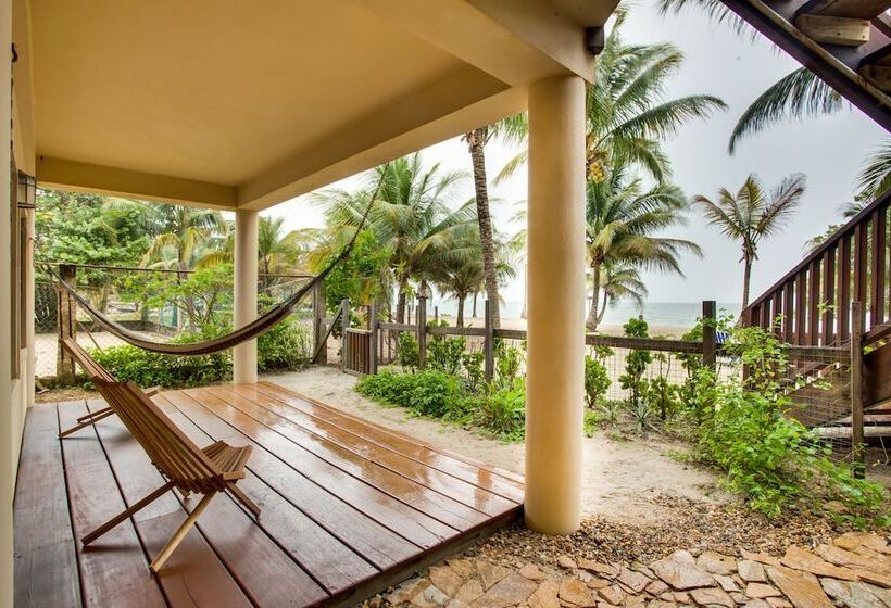 هتل Buttonwood Belize