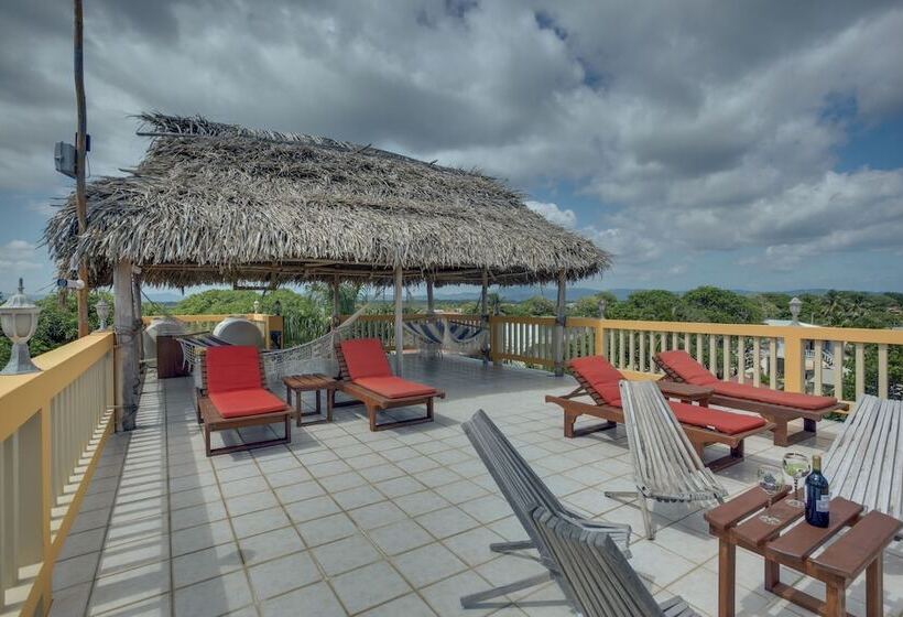 هتل Buttonwood Belize