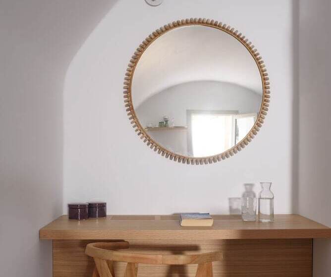 هتل Este Luxury Suites