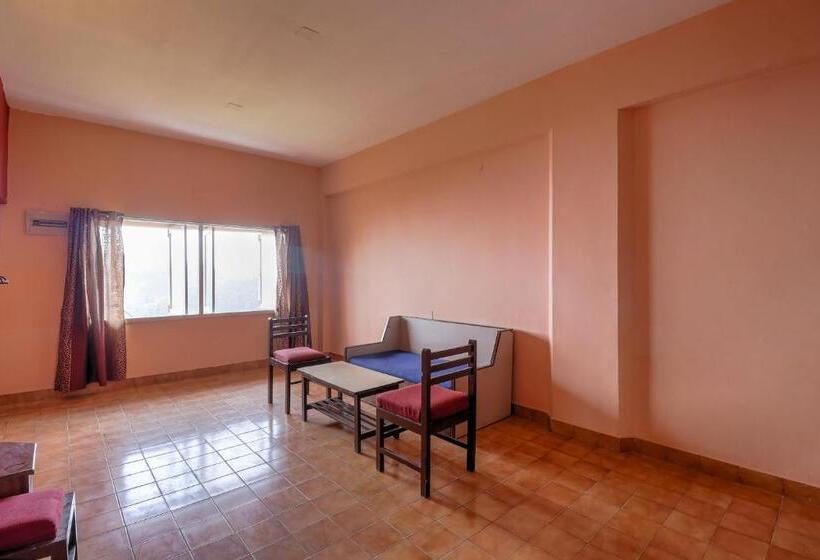 Fabhotel Green Castle Resort