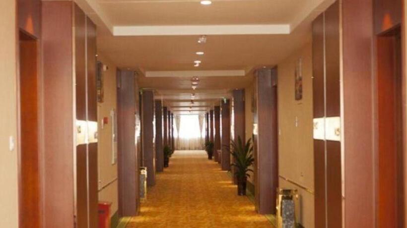 هتل Greentree Inn Jiansu Nantong Tongzhouwan Huanghe Road Business