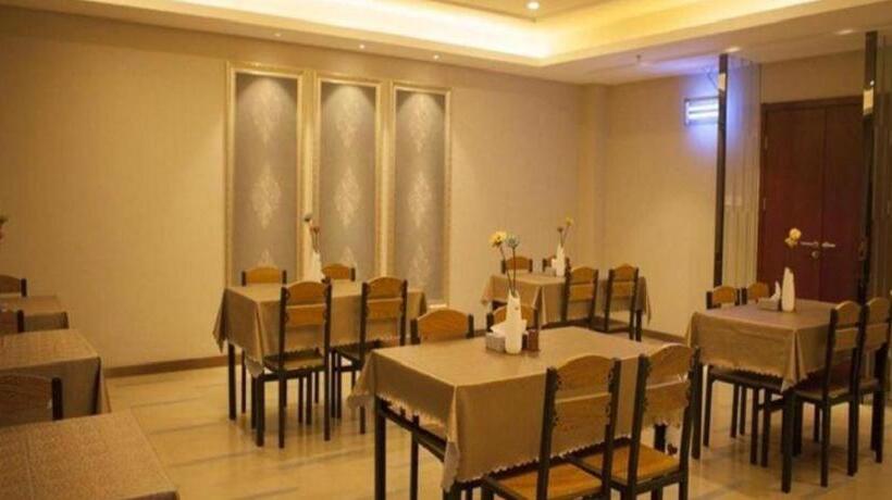 هتل Greentree Inn Jiansu Nantong Tongzhouwan Huanghe Road Business