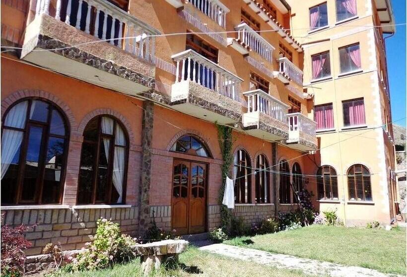 هتل Hostal Real Los Andes Del Lago